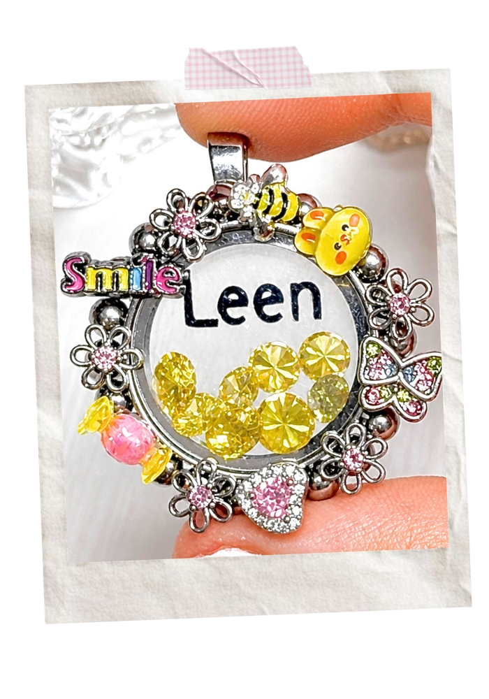 Leen’s Locket (medium)