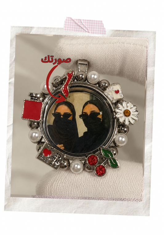 Chic ❤️‍🔥 (medium locket)